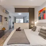 St Julians 301 Near And Paceville 아파트 *
